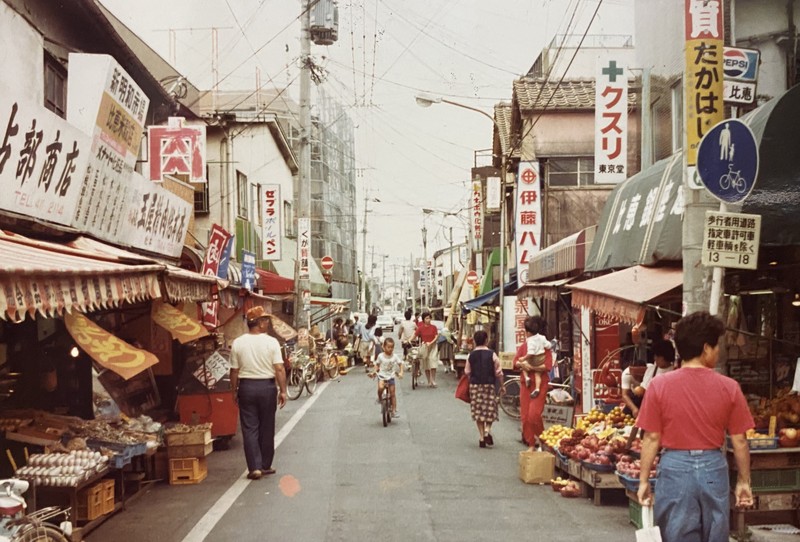 賑わいのある比恵商店街